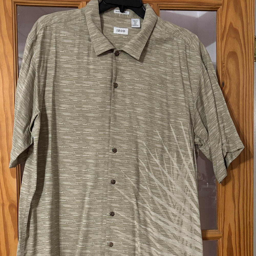 Izod Men's Olive Patterned Casual Shirt